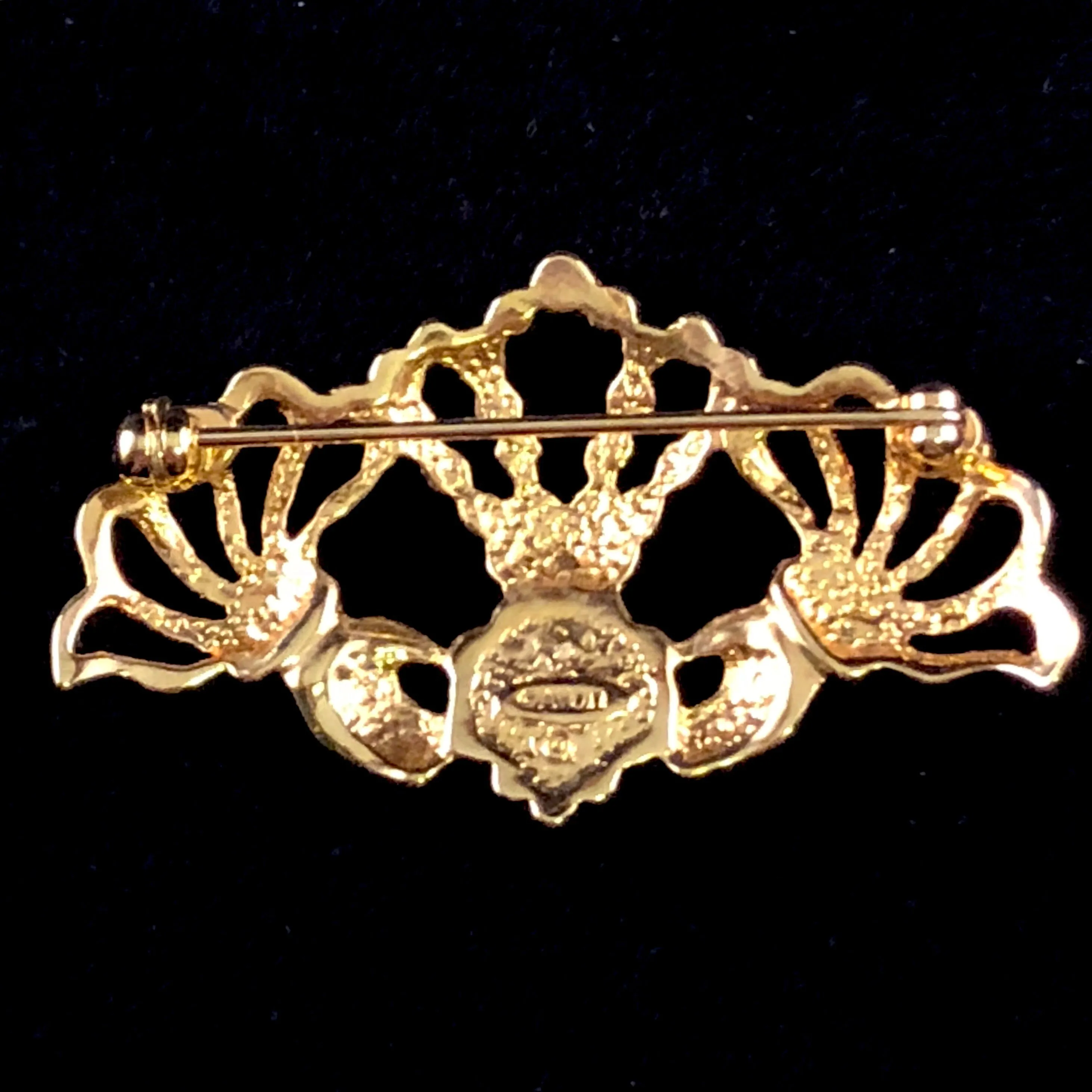 1994 Avon Charming Claddagh Brooch