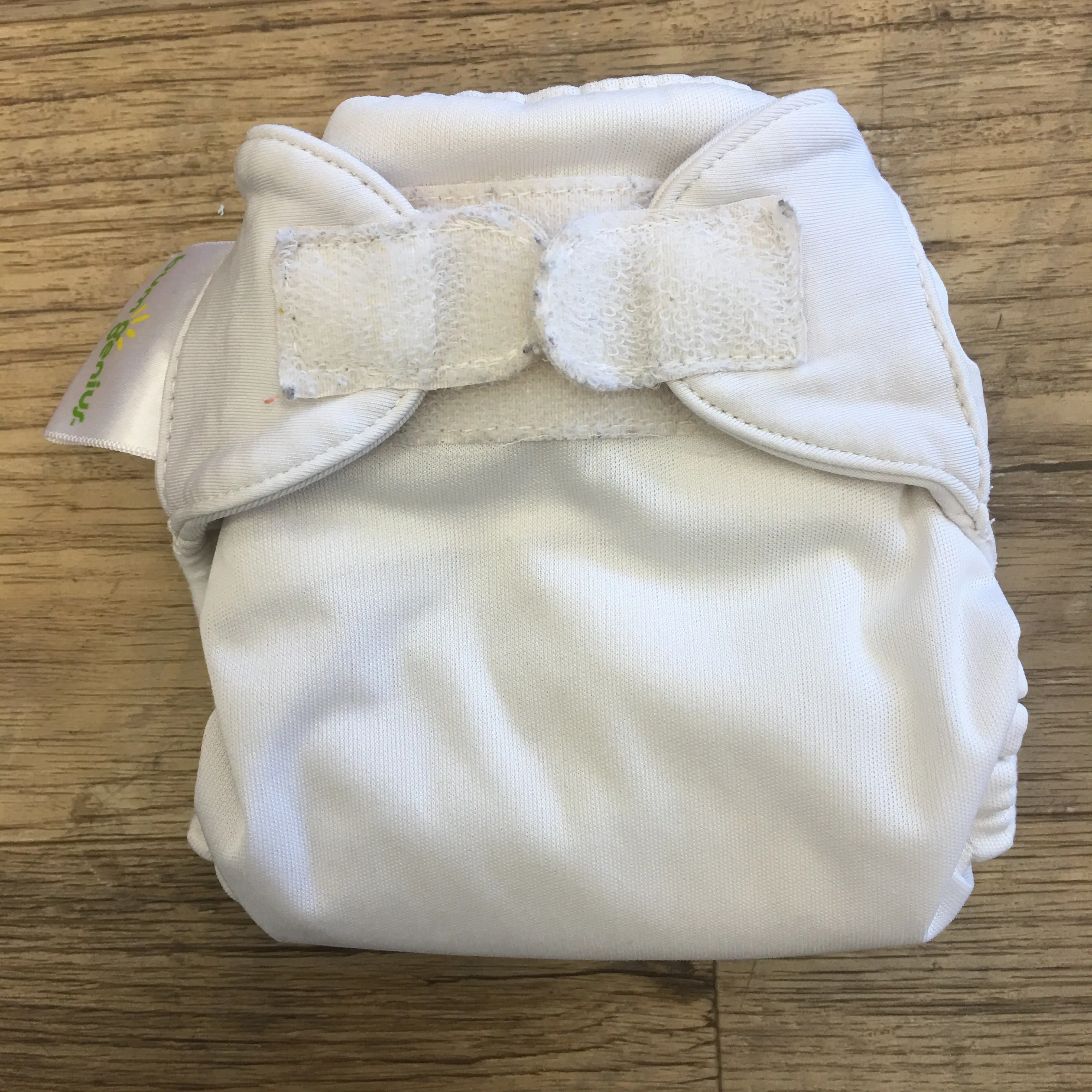 AL bumGenius Newborn All-in-One - White (GUC)