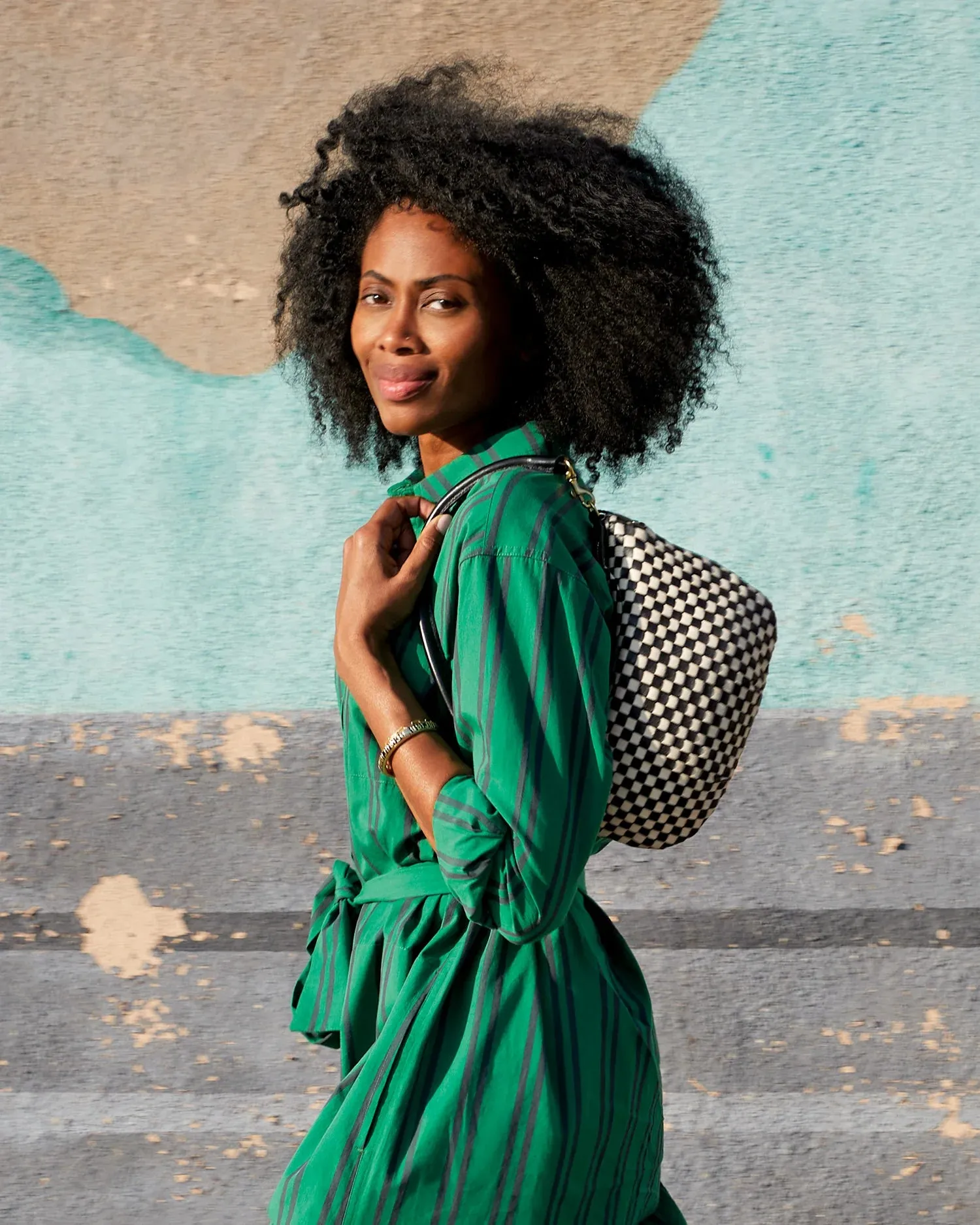 Clare V. Petit Moyen Messenger Handbag in Black/Cream Woven Checker