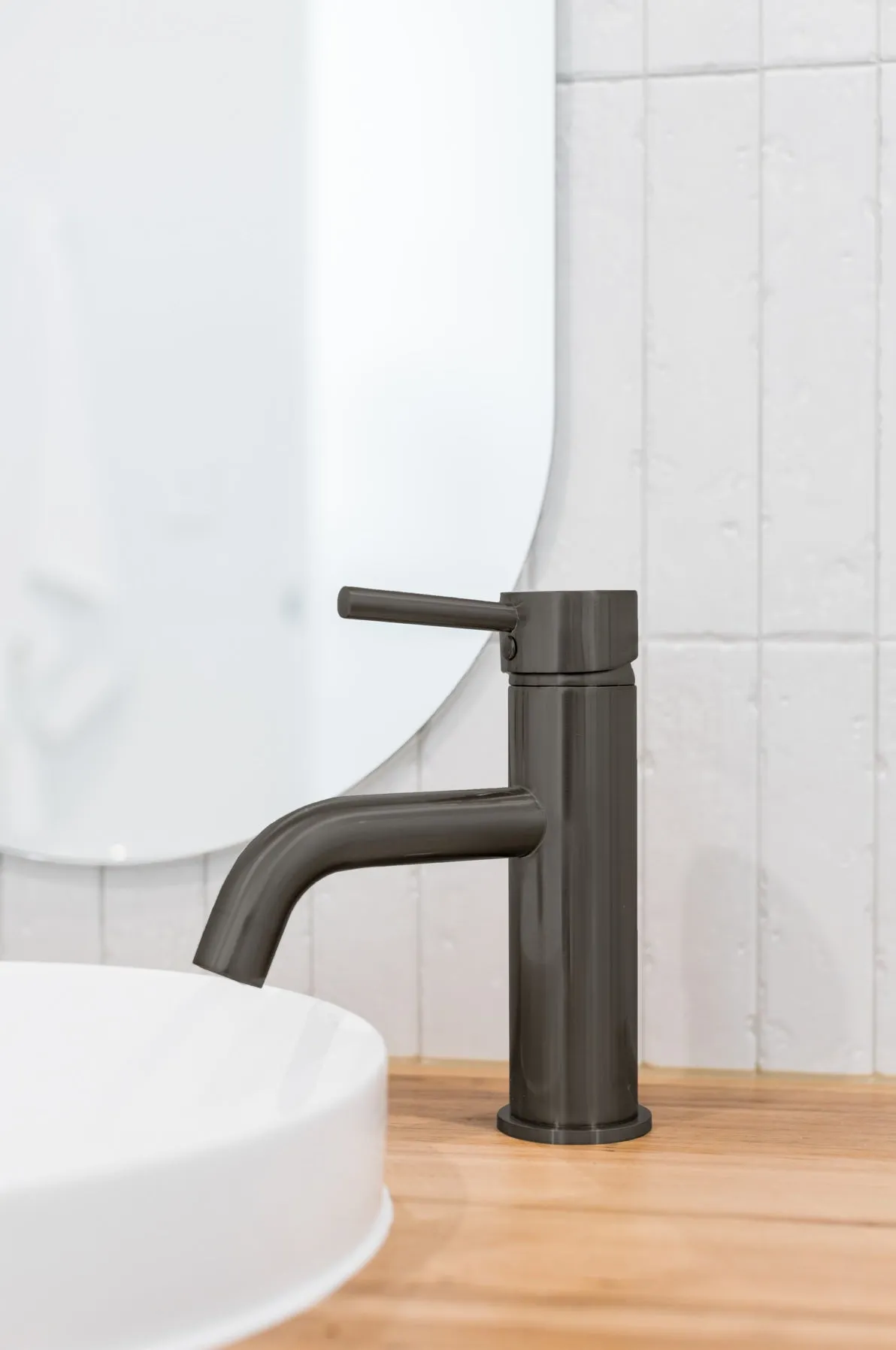 Round Basin Mixer Curved - Shadow Gunmetal